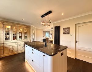 Photo 32- click for photo gallery